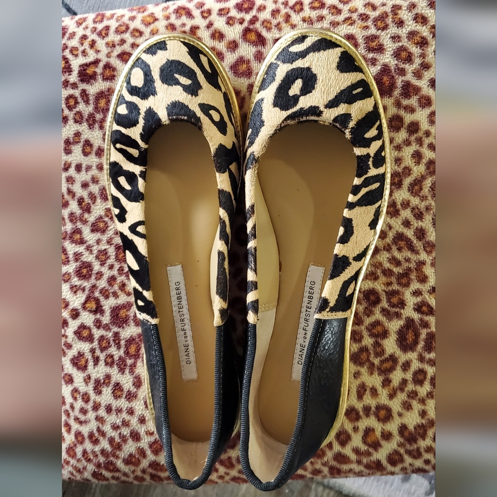 Diane von Furstenberg Leopard Print Flats SIZE 6 - Picture 4 of 5